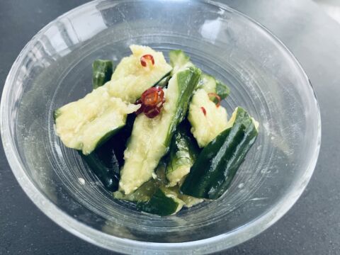 立ち呑みの定番‼︎きゅうりのたたき